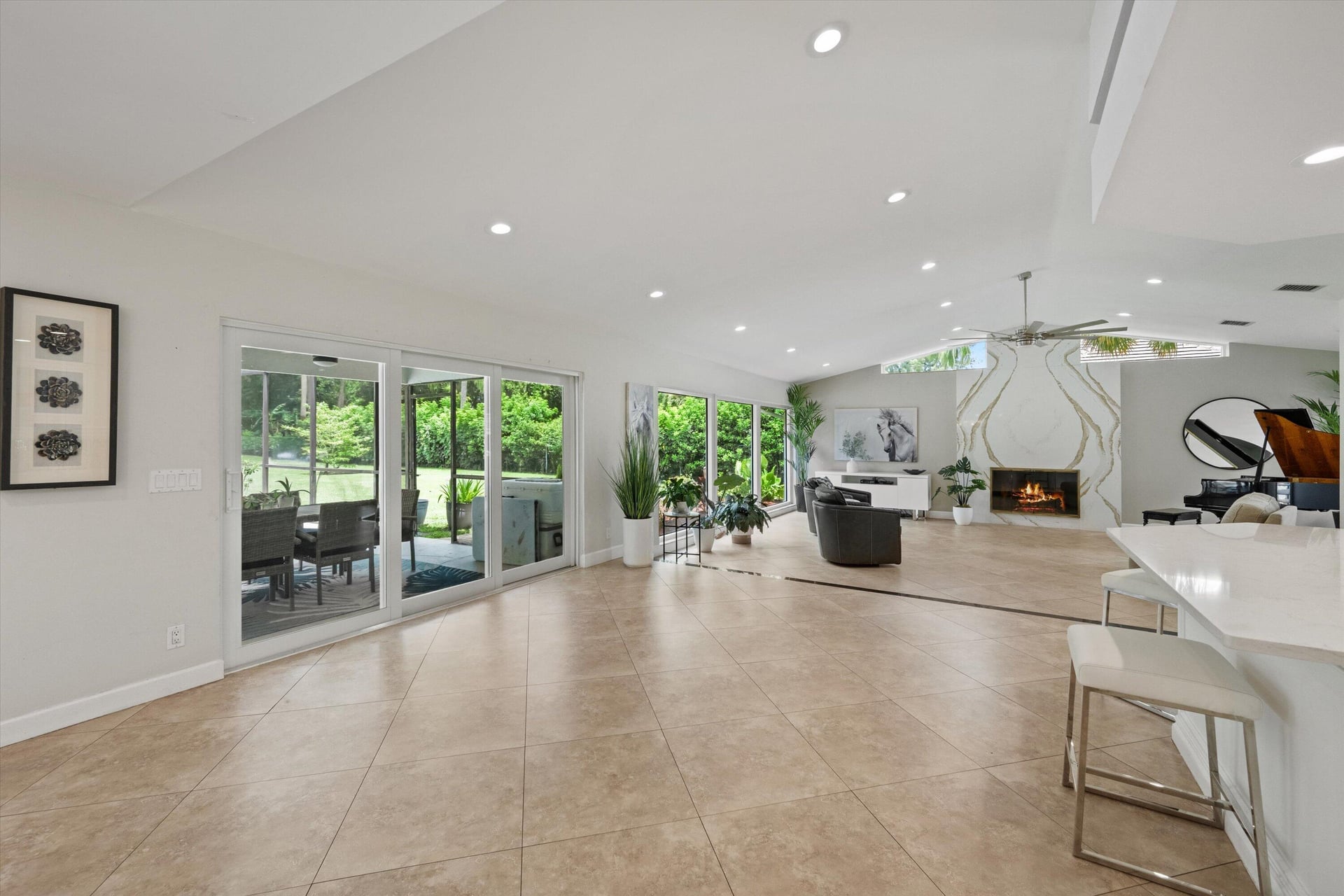 Pinewood Residence photo 12