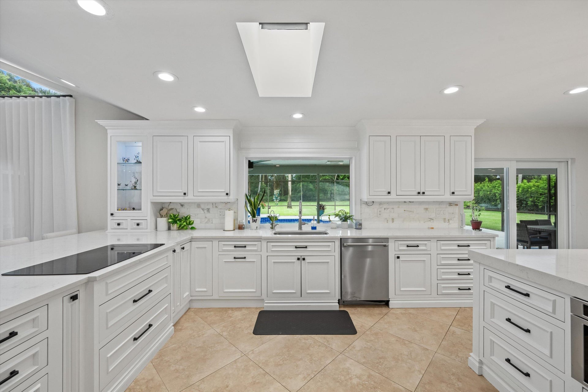 Pinewood Residence photo 20