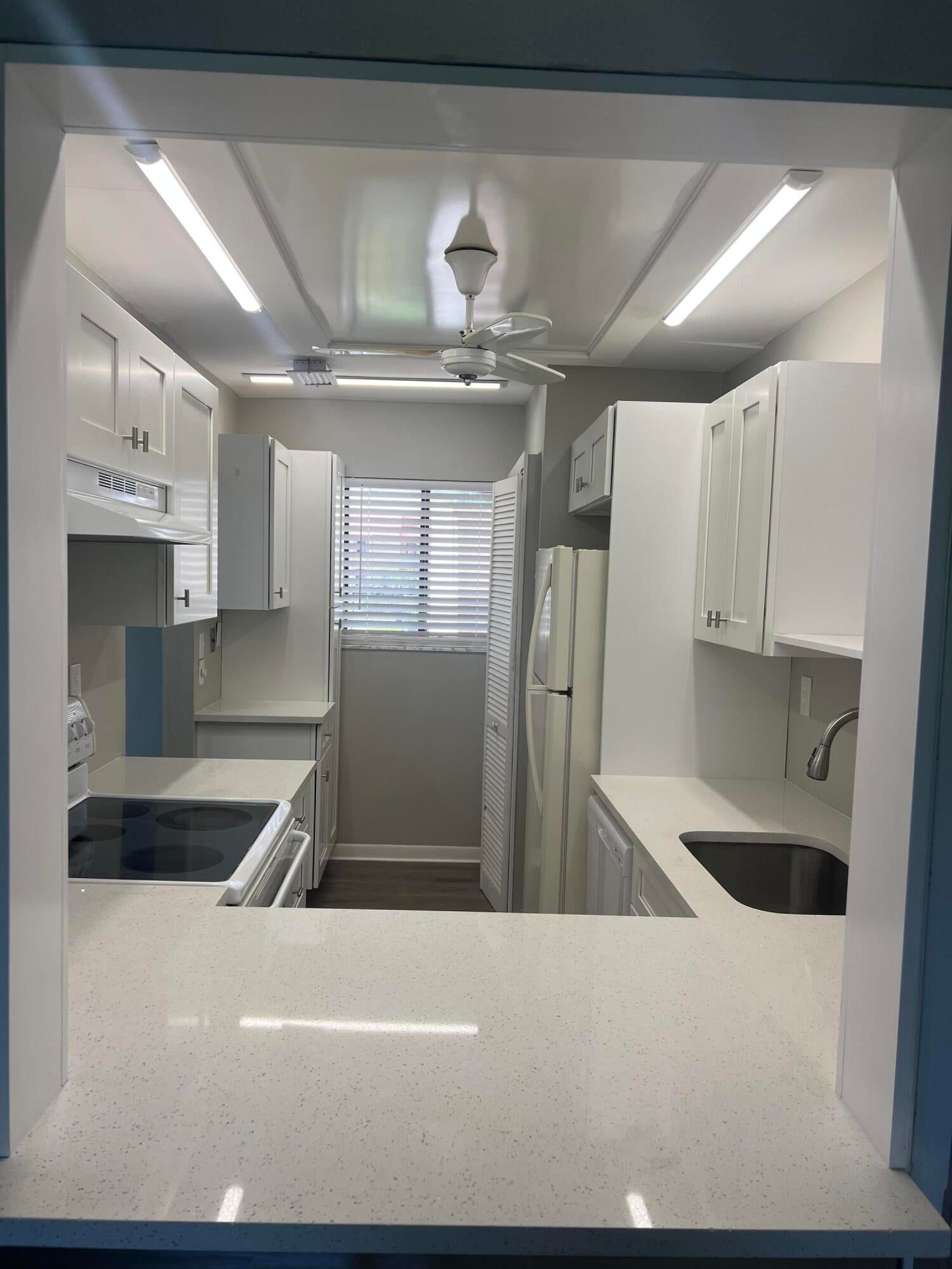 Rocky Point Unit 102 photo 5