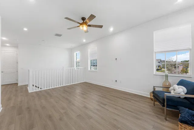 Residence photo 18