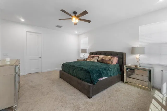 Residence photo 20