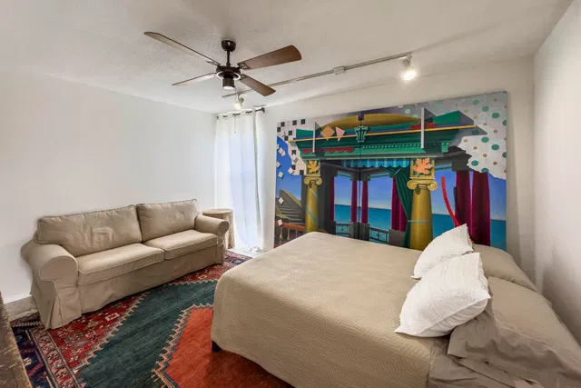 Unit 204 photo 9