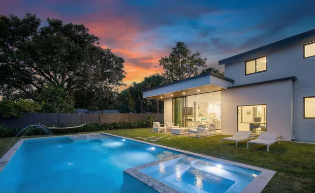  Residence photo 4