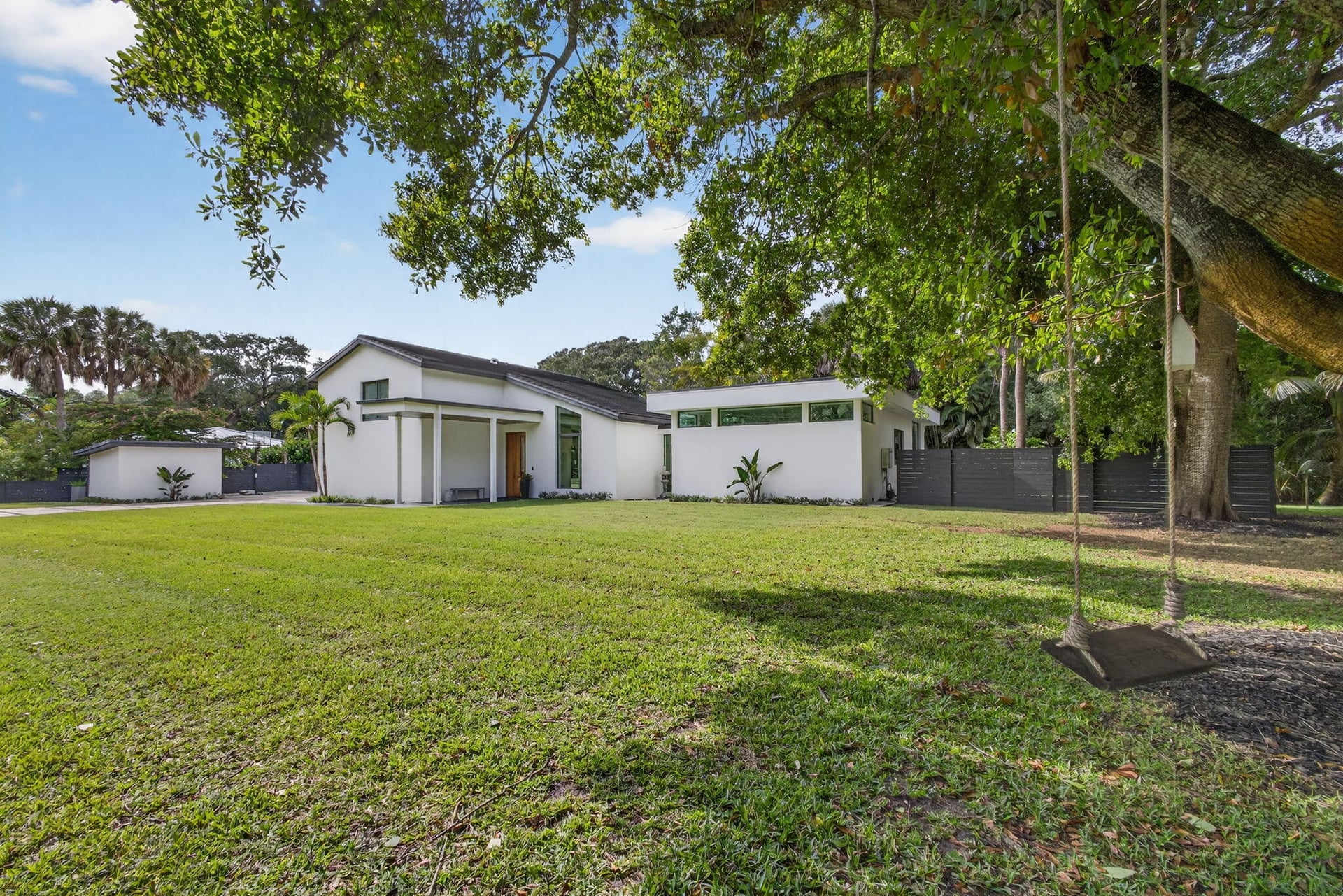  Residence photo 6