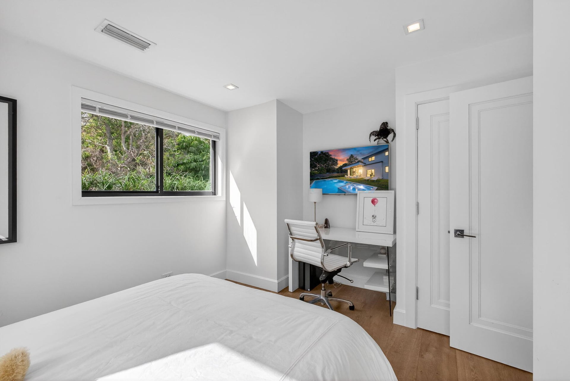  Residence photo 95