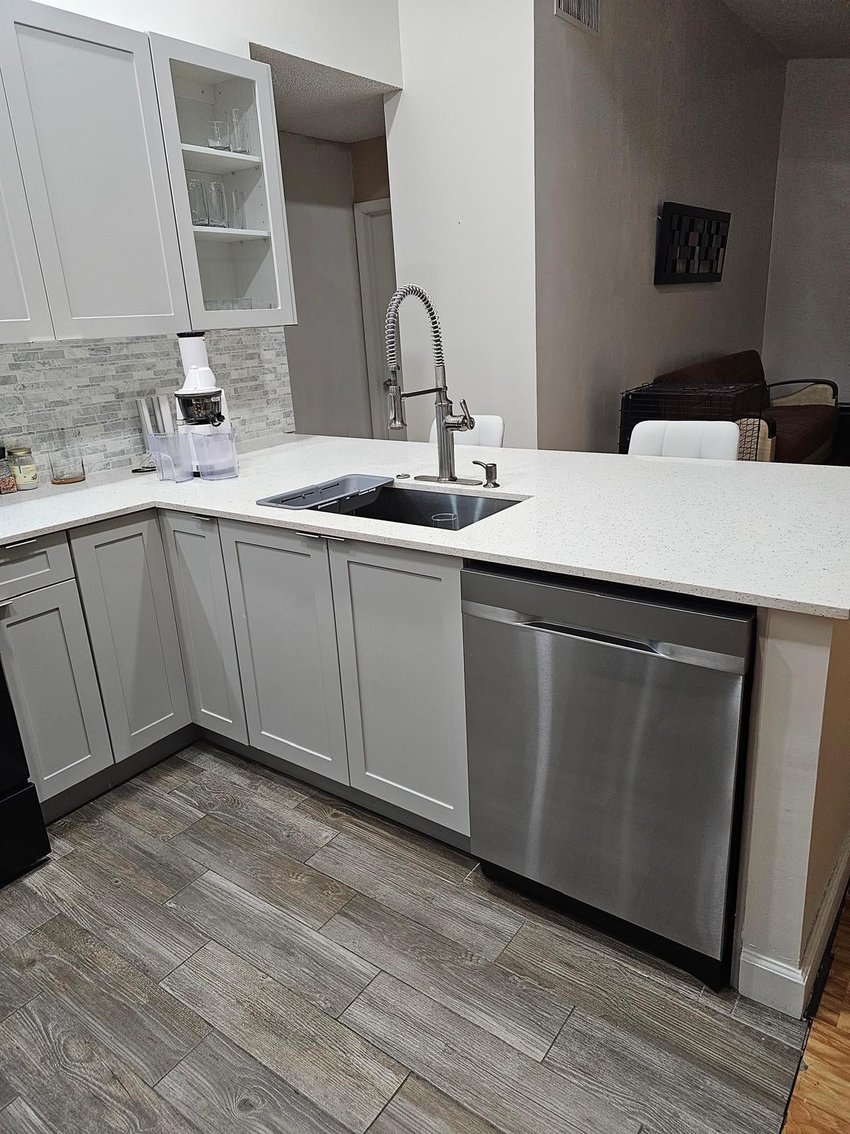 Residence photo 5
