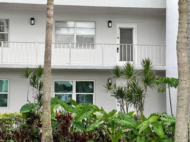 Residence photo 2