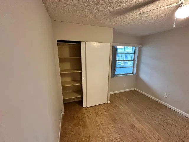 Residence photo 9