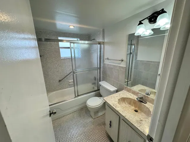 Residence photo 15