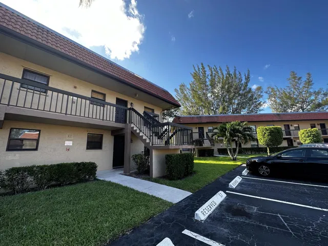 Unit 106 photo 2