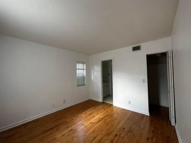 Unit 106 photo 6