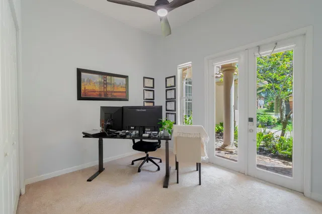 Residence photo 11