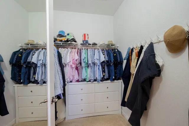Residence photo 19