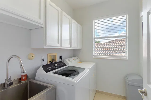 Residence photo 22