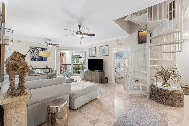 The Astor Unit PH 503 photo 3