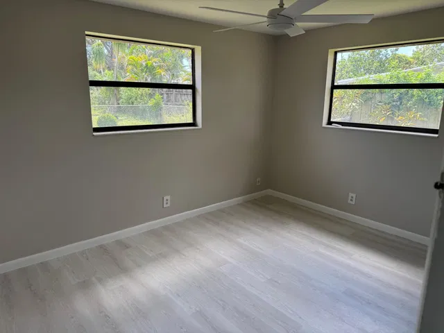 Residence photo 10