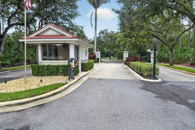 Residence photo 29