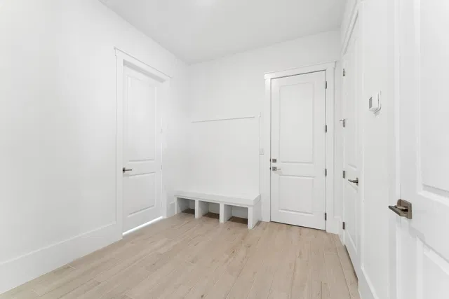 Residence photo 19