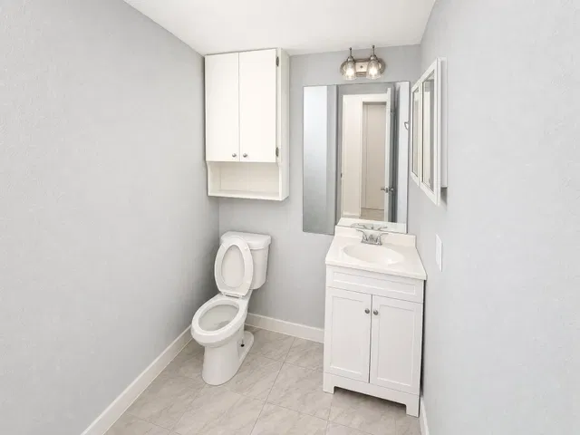 Unit 1116 photo 4
