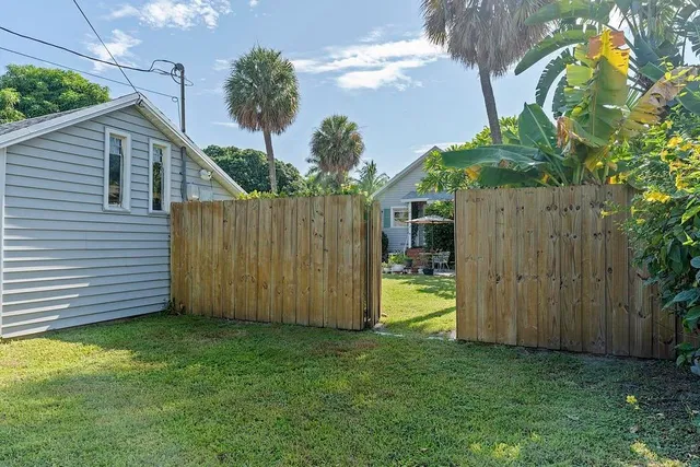  Residence photo 9