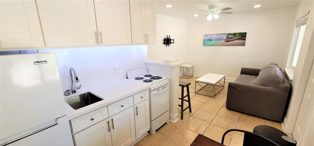 Singer Island Unit 30 photo 6