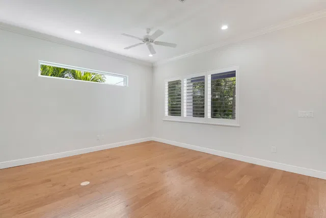 Residence photo 12