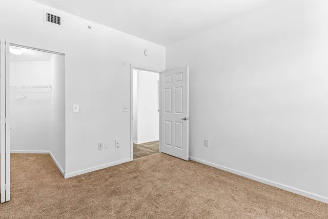 Unit 305 photo 6