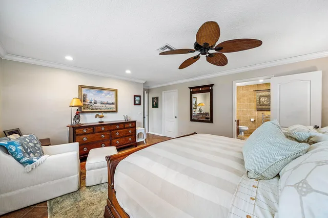 Residence photo 11