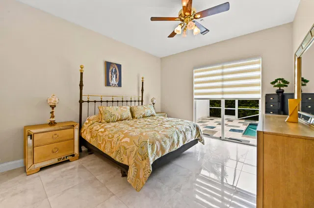 Residence photo 13