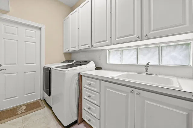 Residence photo 20