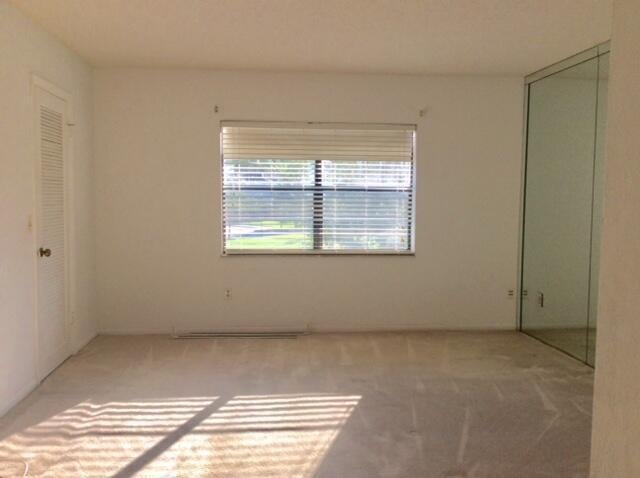 Unit H photo 8