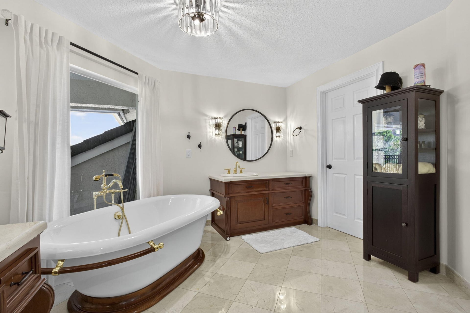 Residence photo 48