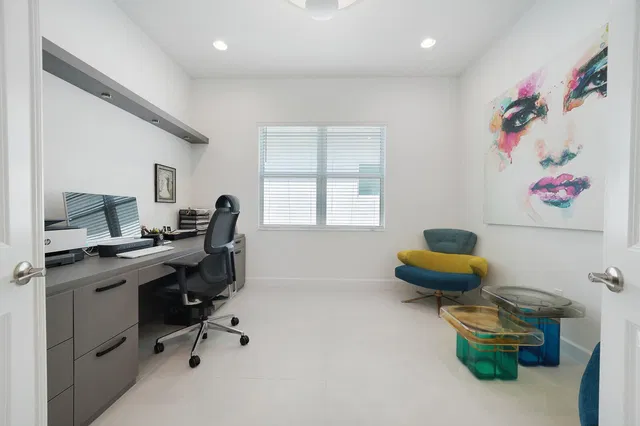 Residence photo 20