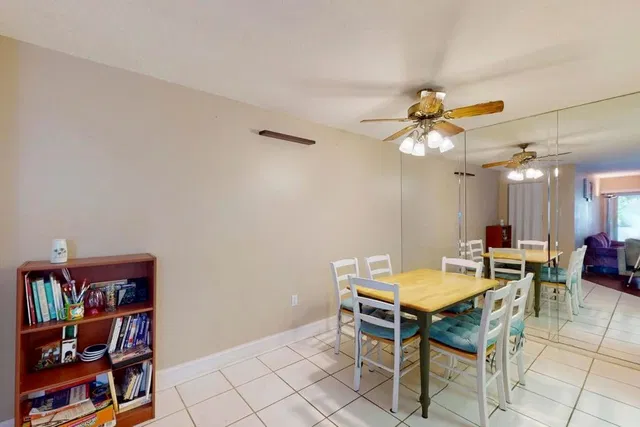 Unit F3 photo 15