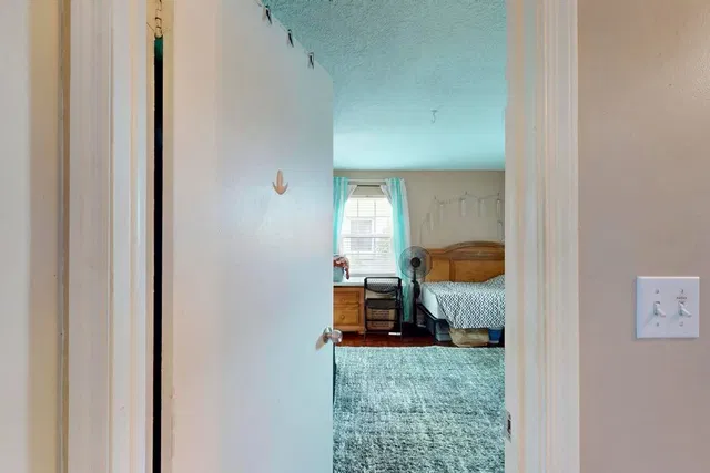 Unit F3 photo 24