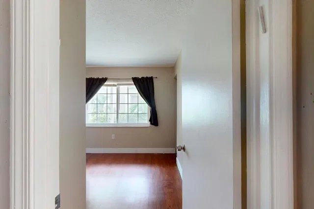 Unit F3 photo 39