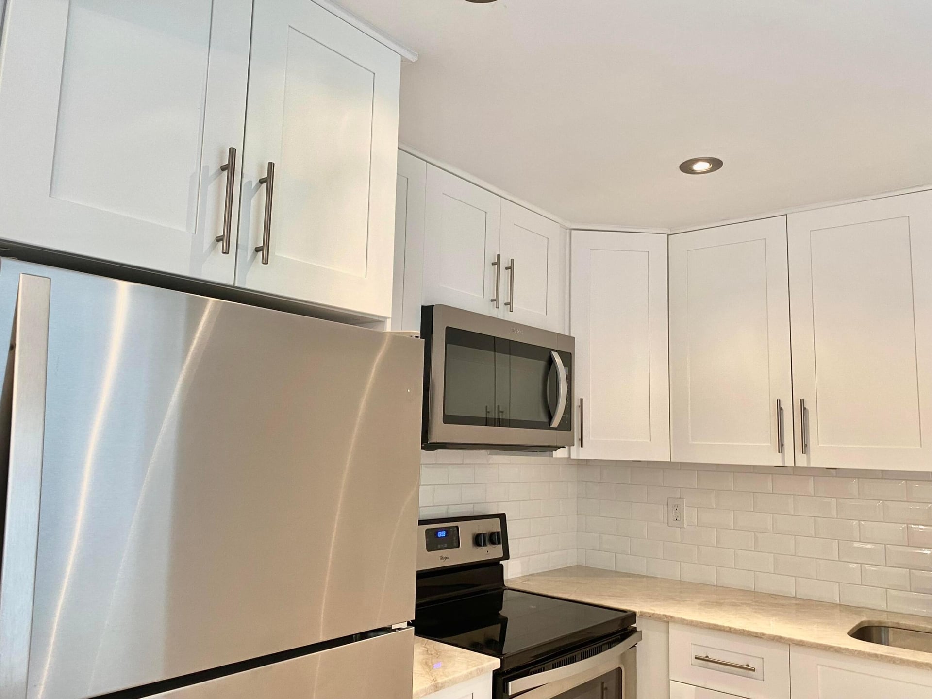 Unit 418 photo 7