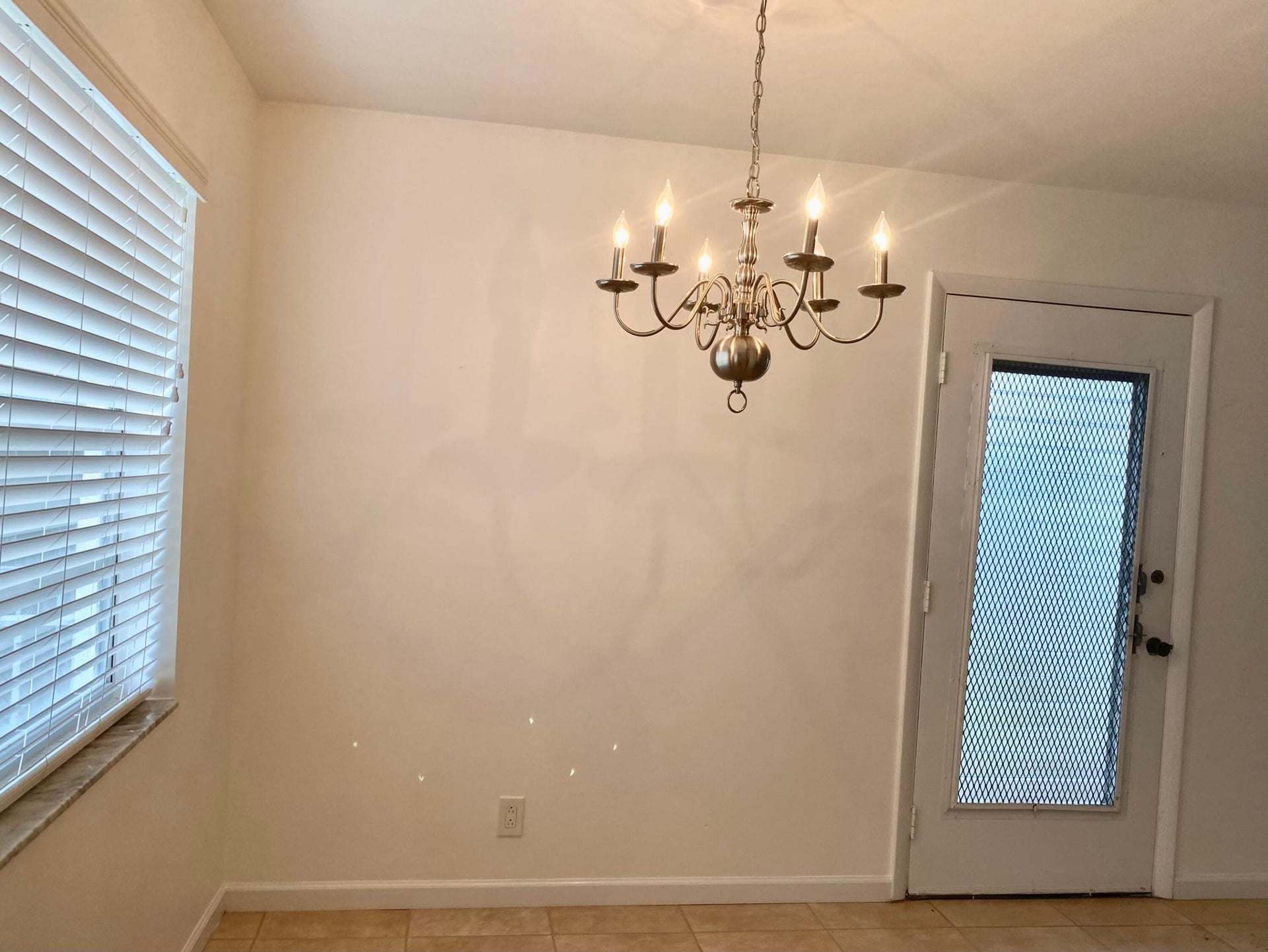 Unit 418 photo 9