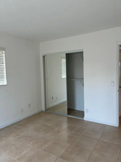 Unit 418 photo 11