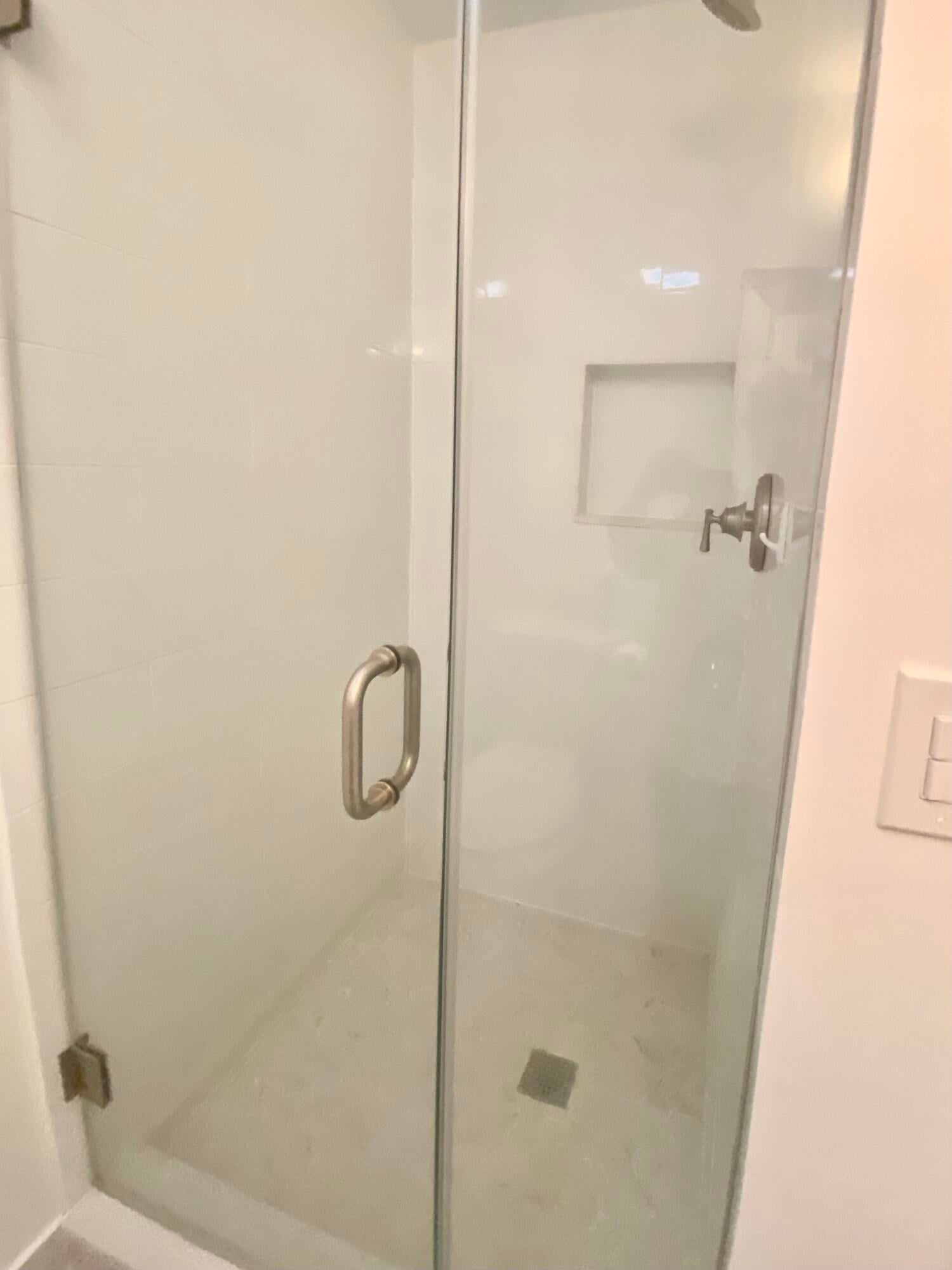 Unit 418 photo 22