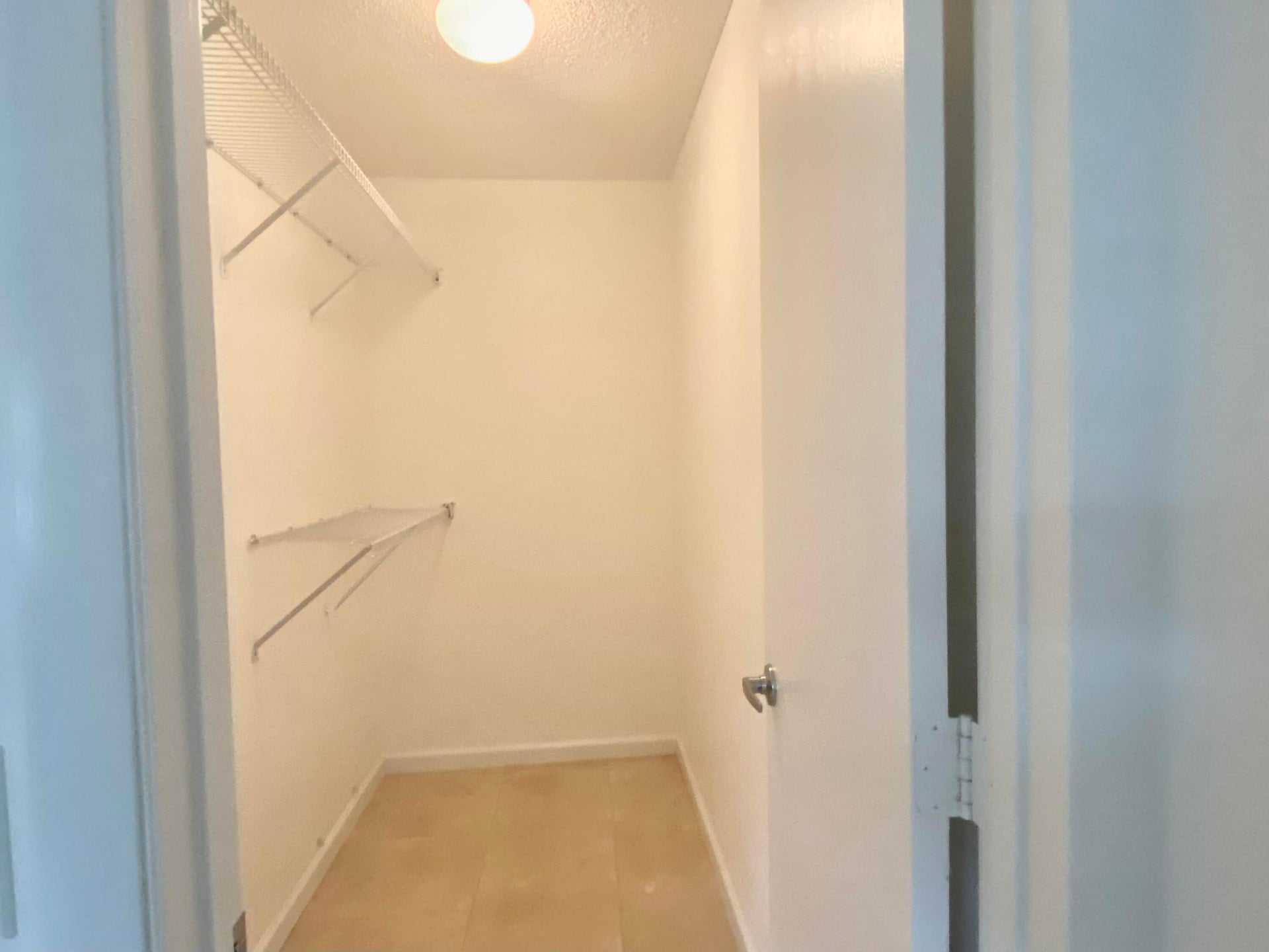 Unit 418 photo 25