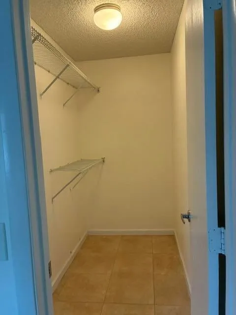 Unit 418 photo 50