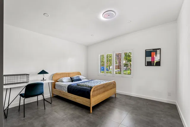 Residence photo 24