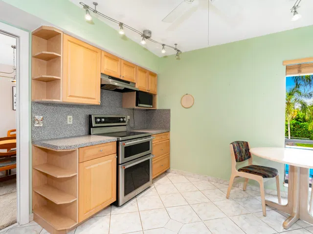 Residence photo 9