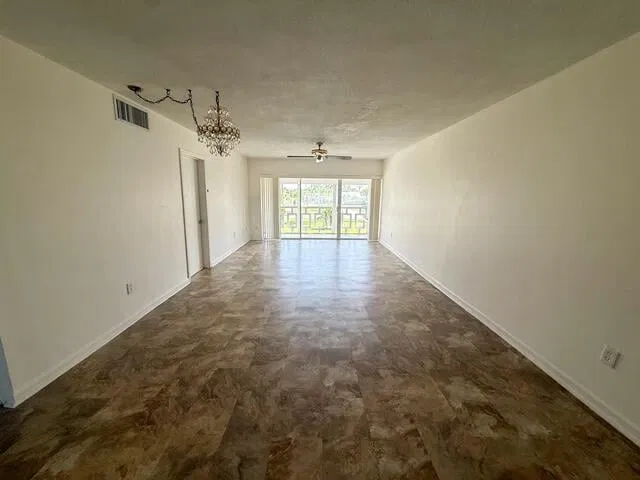 Unit 220 photo 10