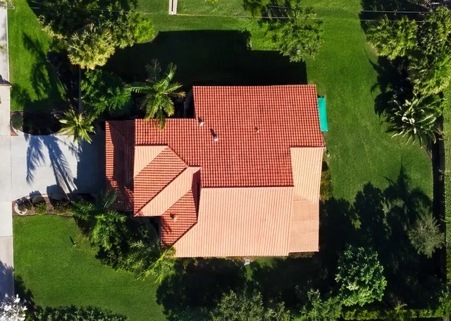 Residence photo 2
