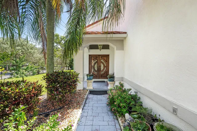 Residence photo 4