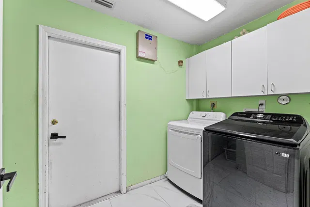 Residence photo 26