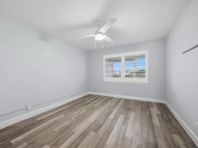 Unit 3038 photo 9