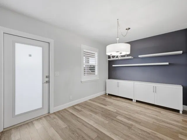 Unit 3038 photo 11